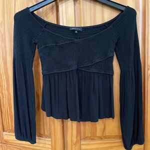 Kendall & Kylie Black Long Sleeve Off the Shoulder Asymmetrical Peplum Blouse